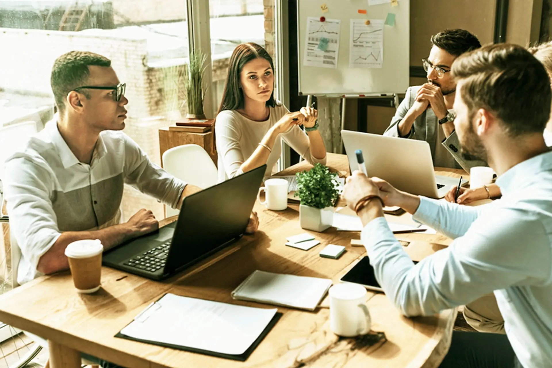 Thiết kế thương hiệu chuyên nghiệp: Bước đệm giúp doanh nghiệp tạo dấu ấn trên thị trường